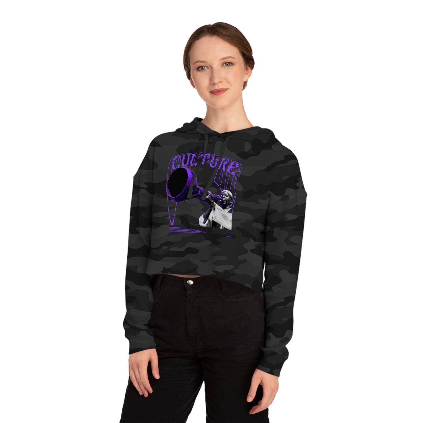 Cropped Hooded Sweatshirt - 'CULTURE' Graphic Tee for Trendy Women